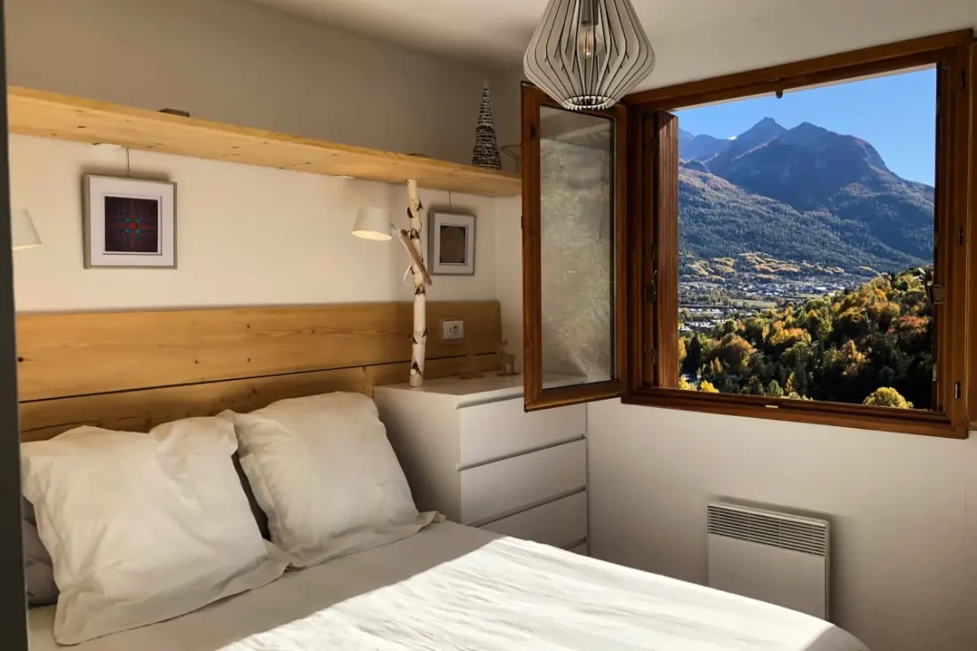 Balcon &amp; Calme Face Aux Cimes