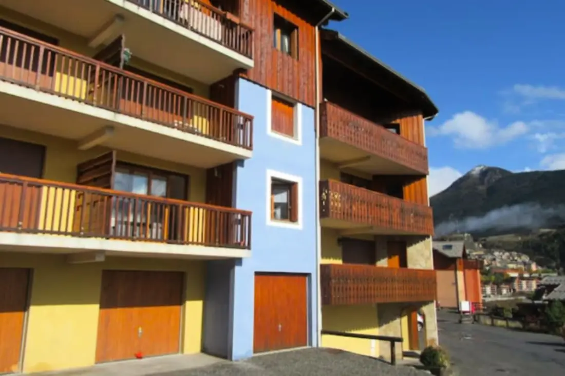 Balcon &amp; Calme Face Aux Cimes
