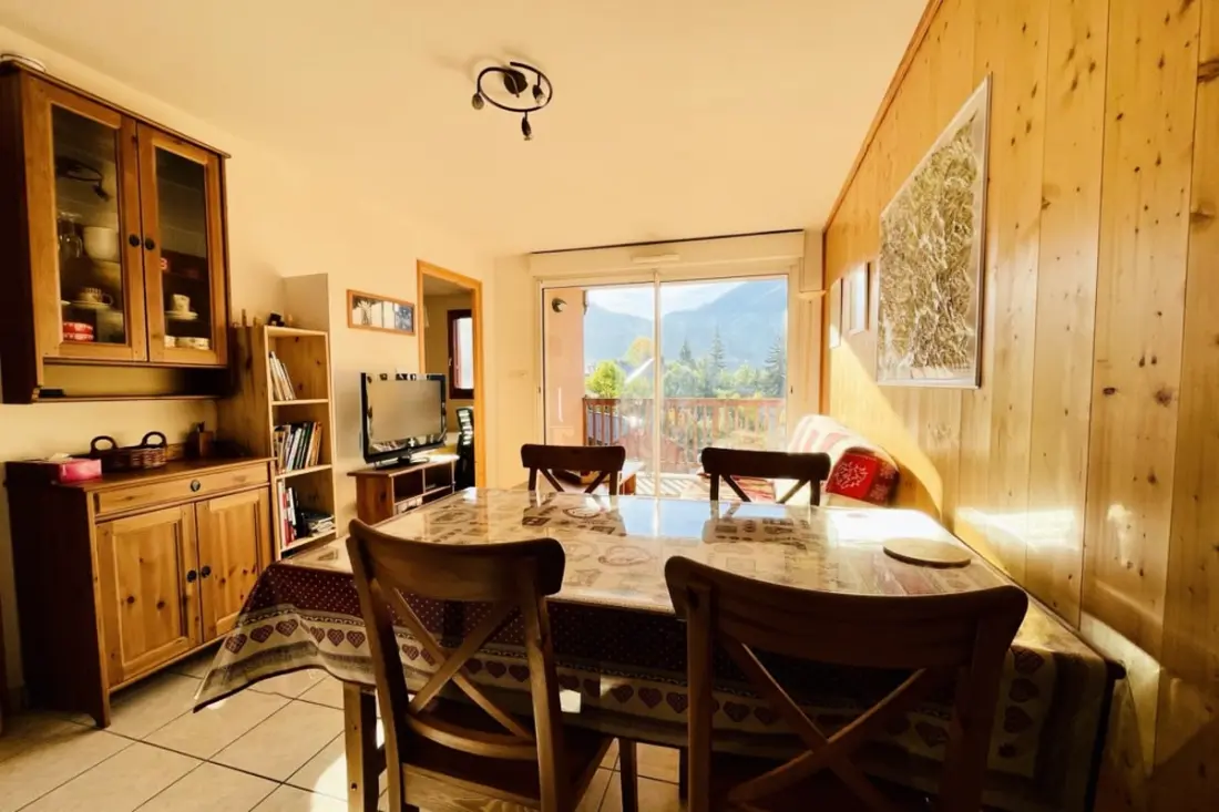 Bel Appt Cosy Avec Balcon à Briançon