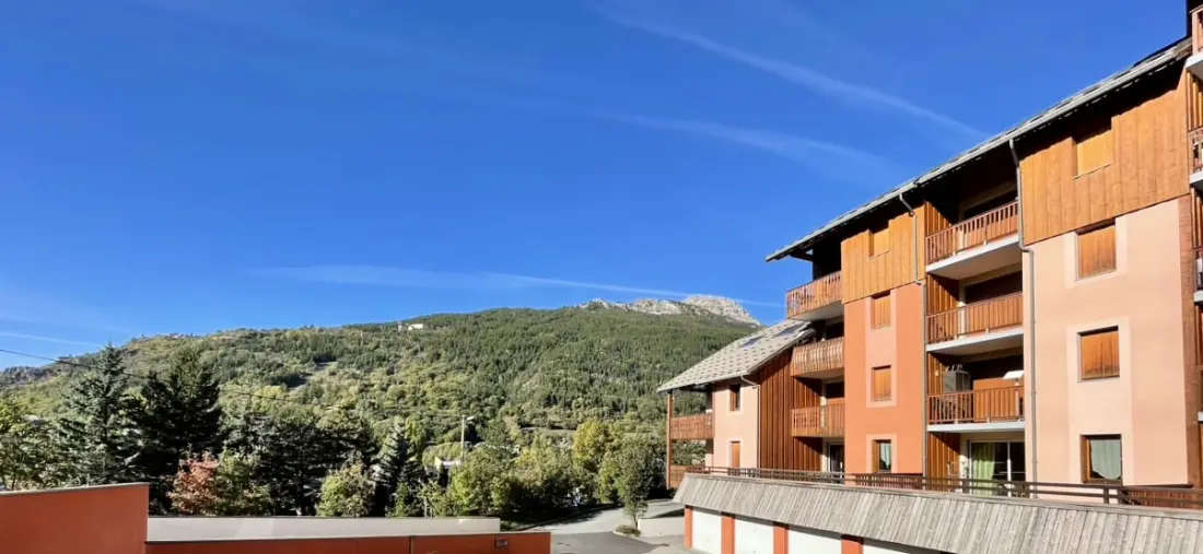 Bel Appt Cosy Avec Balcon à Briançon