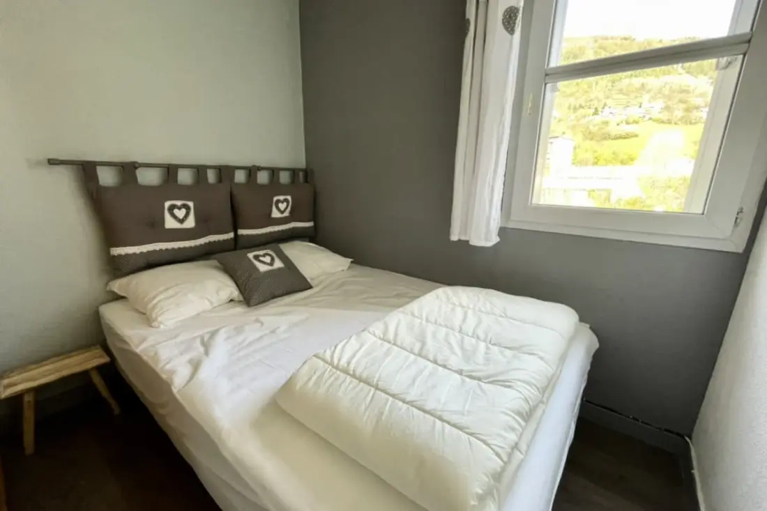Lumineux 50 M² Avec Balcon Au Centre De Briançon