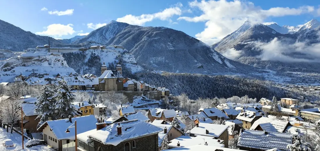 T2 Vue Panoramique Proche Cité Vauban