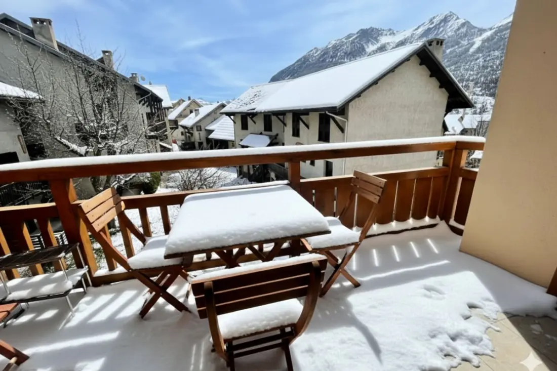 Balcon &amp; Calme Face Aux Cimes