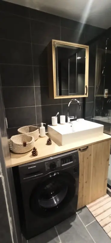 Lumineux 30 M² Avec Balcon  Centre Village