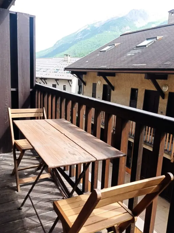 Lumineux 30 M² Avec Balcon  Centre Village