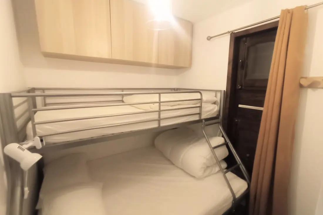 Lumineux 30 M² Avec Balcon  Centre Village