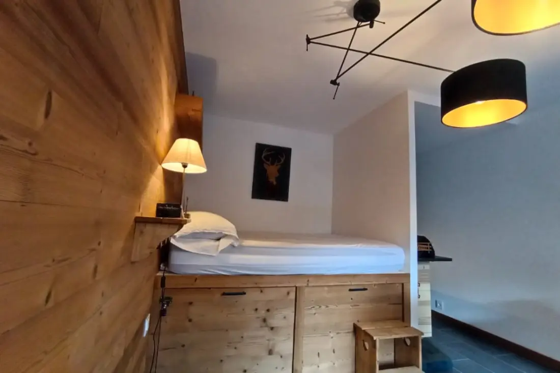 Lumineux 30 M² Avec Balcon  Centre Village