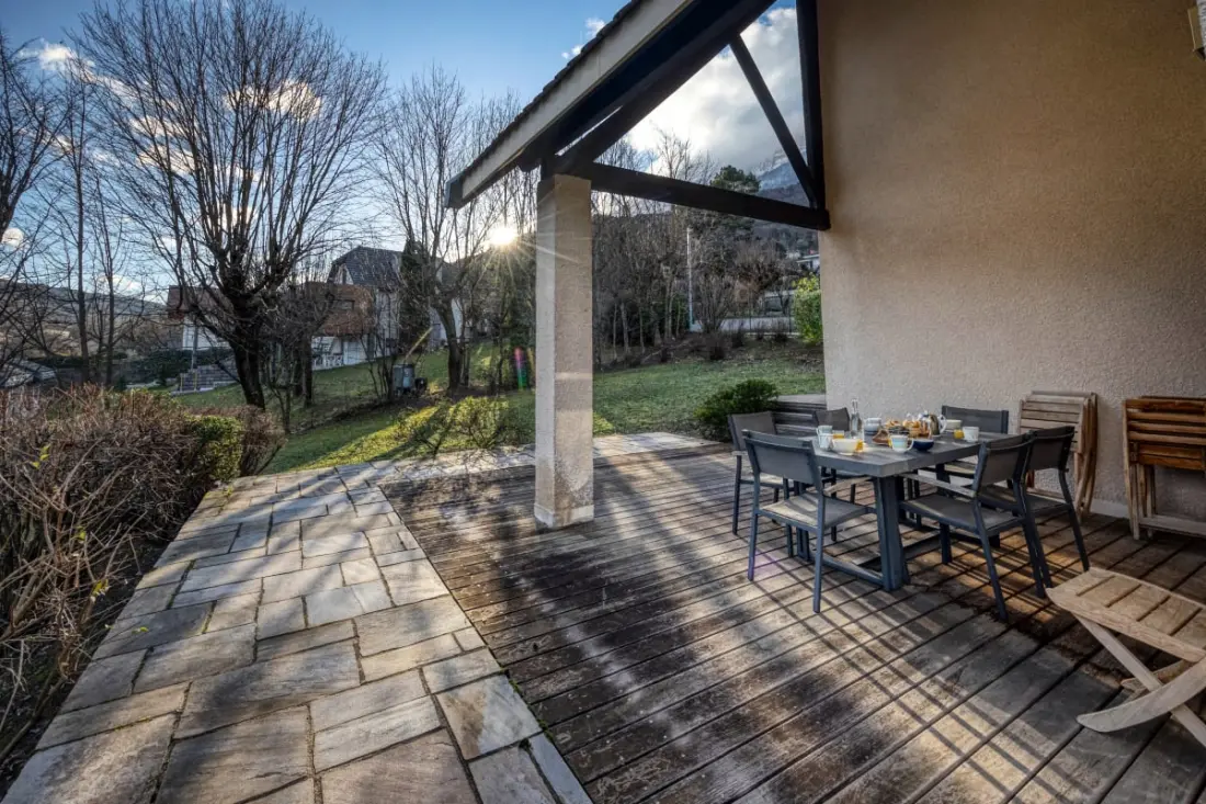 | La Maison Des Lilas 🫐| Grande Maison Familiale, 12 Couchages, Jardin