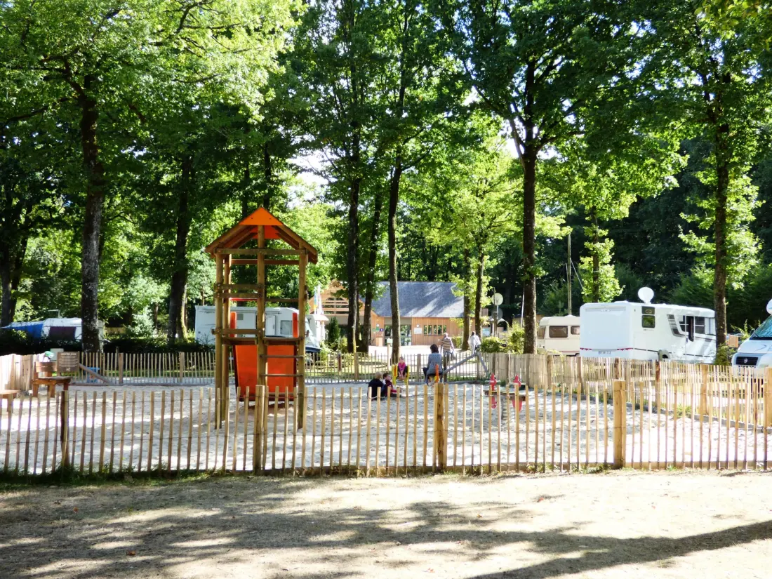 Camping Seasonova La Forêt 3 étoiles★★★
