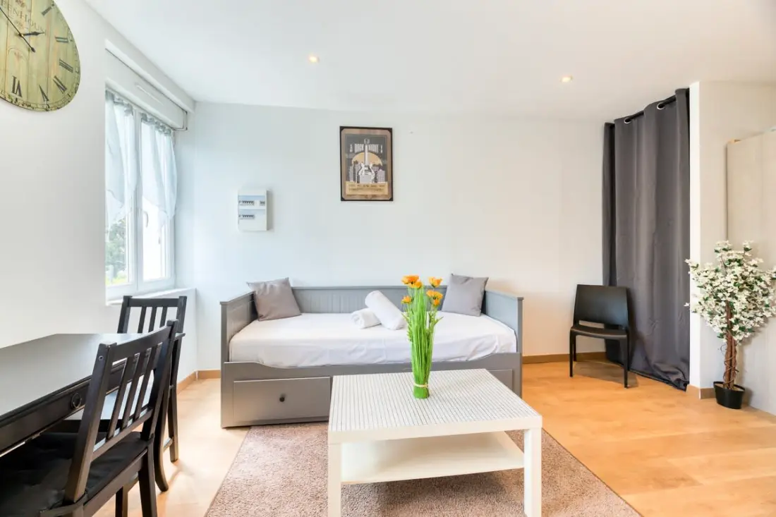 Rollin, Appartement 3 Personnes Avec Netflix Au Calme !