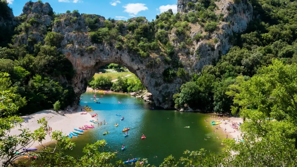 Camping le PEYROLAIS 3 étoiles★★★