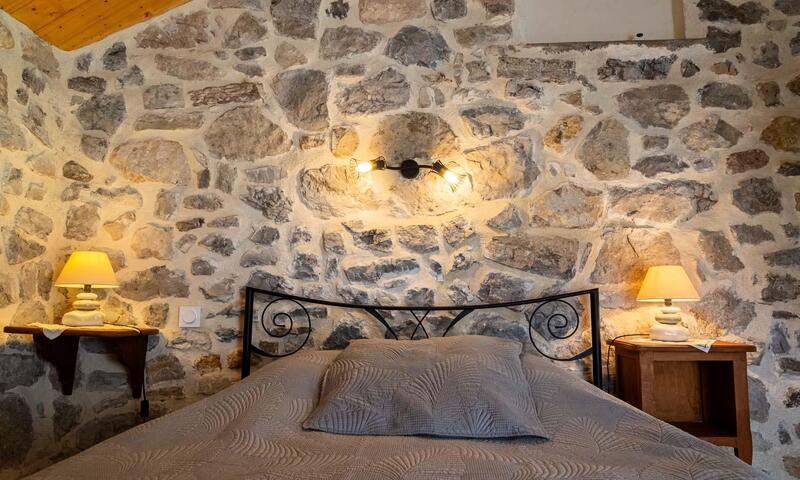 Gîte de France La maisonnette à la caze 2 épis - - St Pierre des Tripiers - 16
