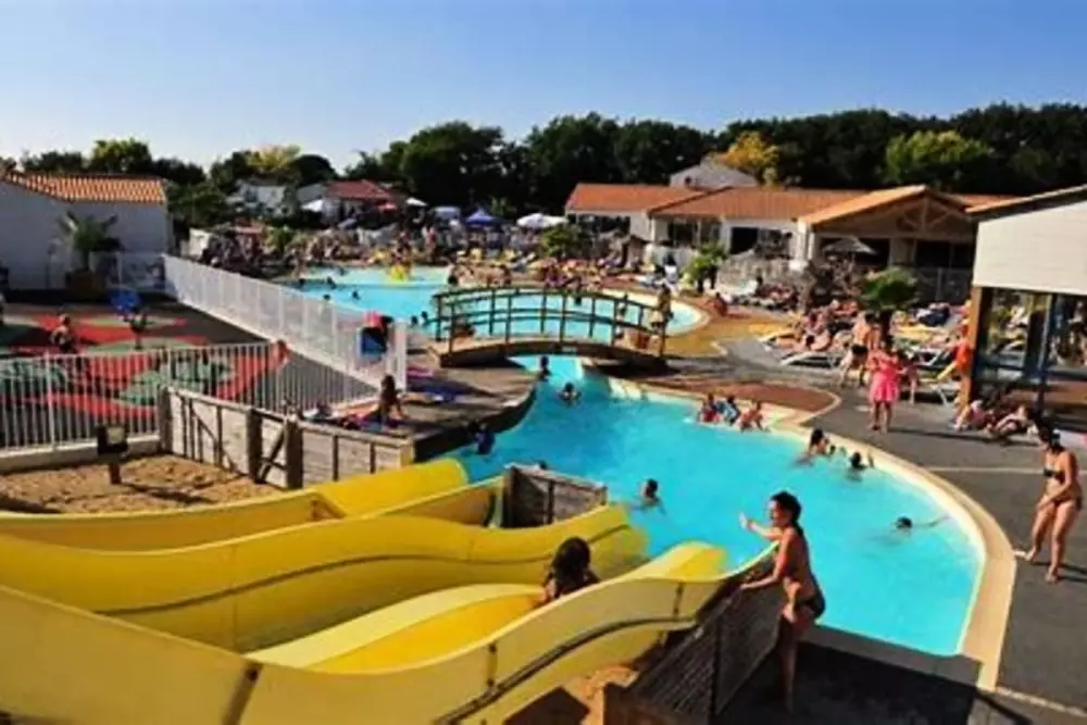 Chalet Neuf Avec Terrasse Sur Beau Camping 4 étoiles★★★★