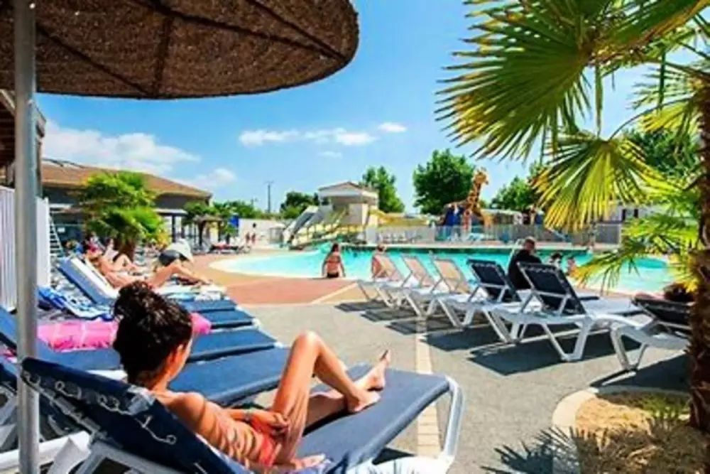 Chalet Neuf Avec Terrasse Sur Beau Camping 4 étoiles★★★★