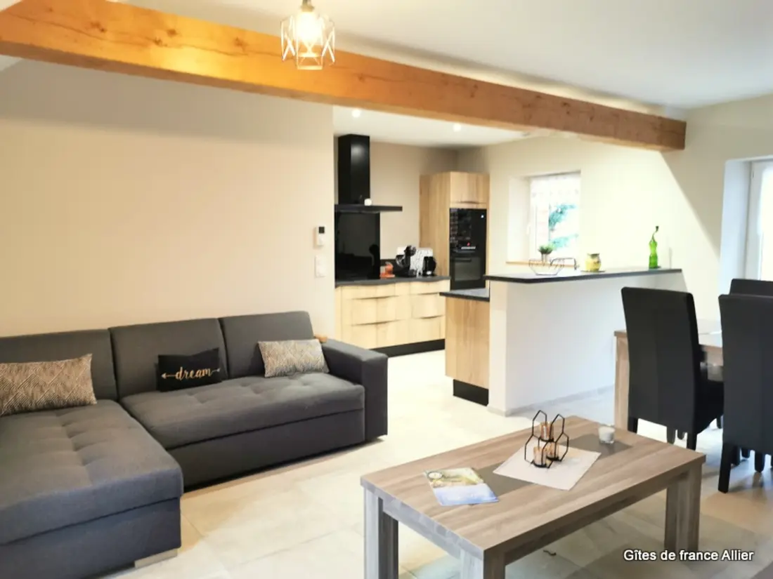 Maison de Vacances Thiel-sur-Acolin 2