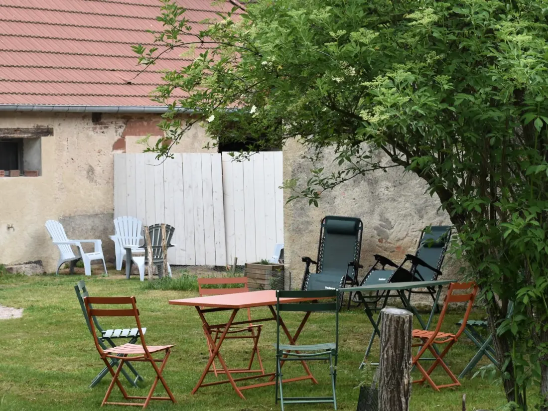 Maison de Vacances Thiel-sur-Acolin 4