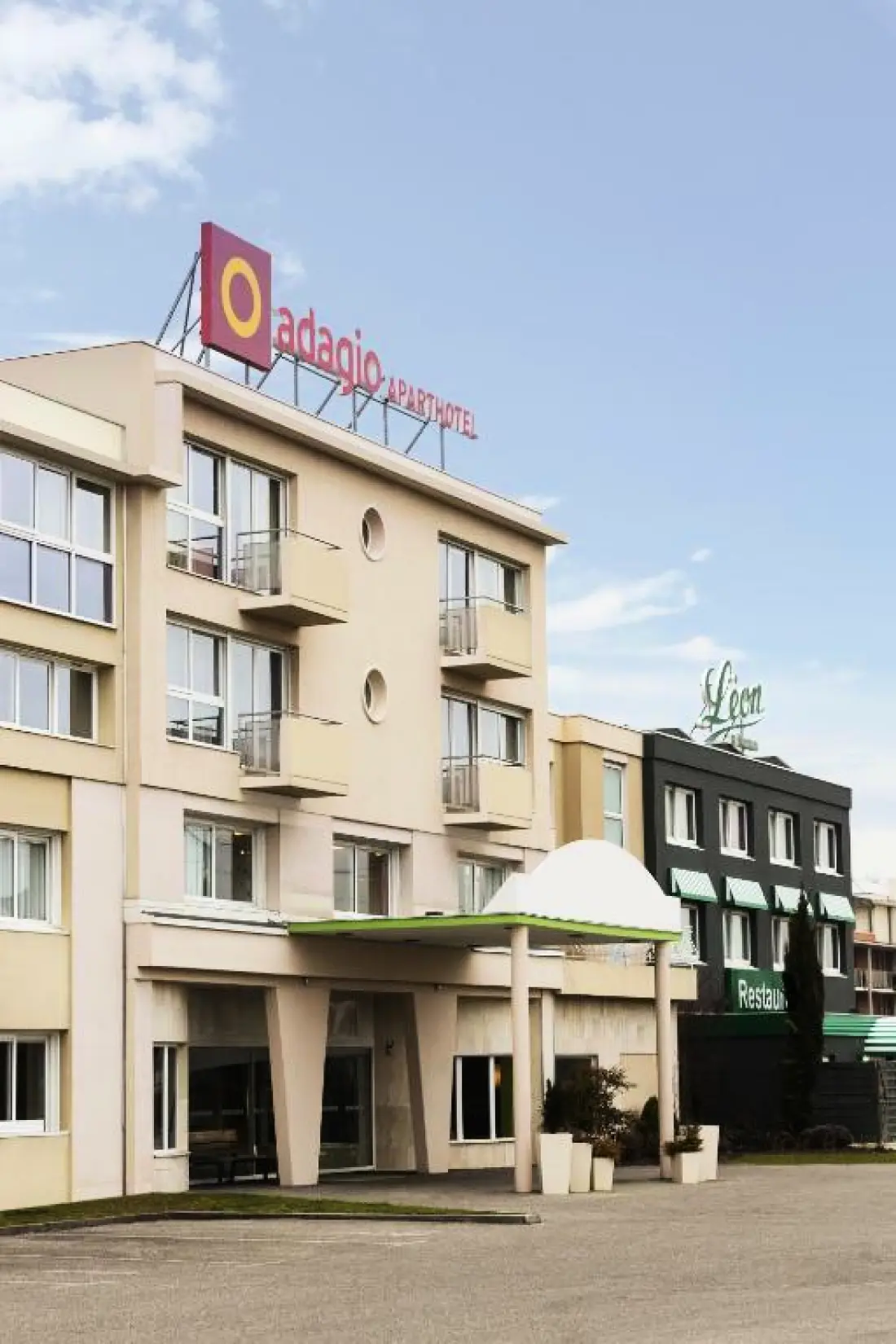 Aparthotel Adagio Genève Saint-Genis-Pouilly4 étoiles★★★★