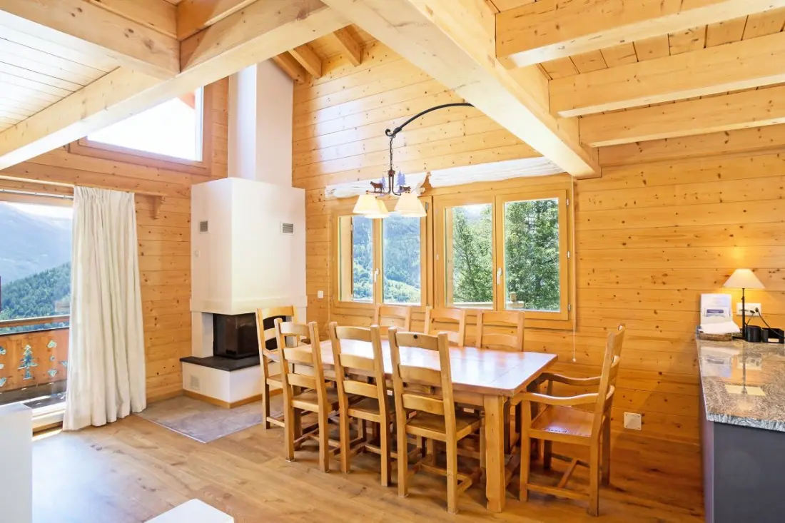 Chalet Mountain Star