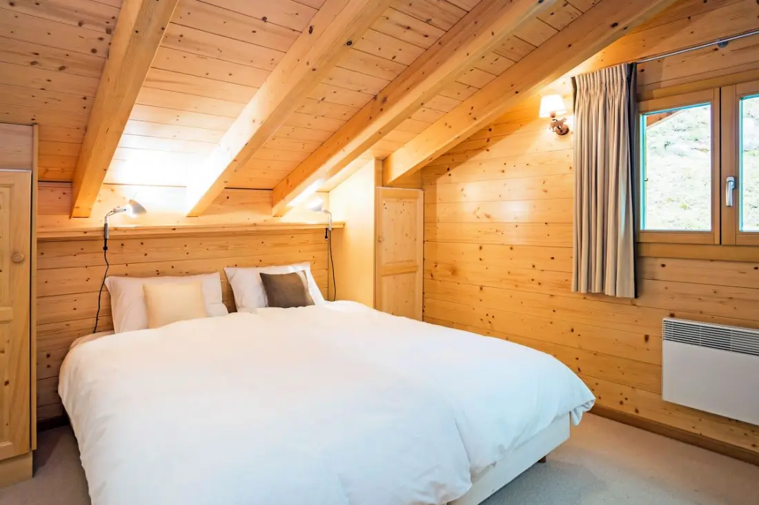 Chalet Mountain Star
