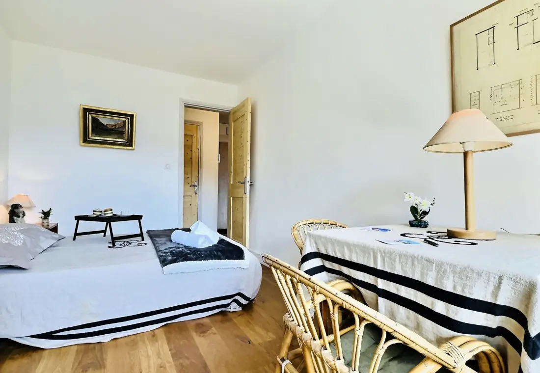 Le Chalet De La Tour