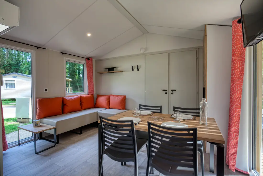 Flower Camping LES BERGES DE LA DORDOGNE 4 étoiles★★★★
