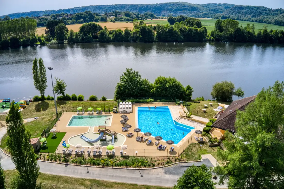 Flower Camping LES BERGES DE LA DORDOGNE 4 étoiles★★★★
