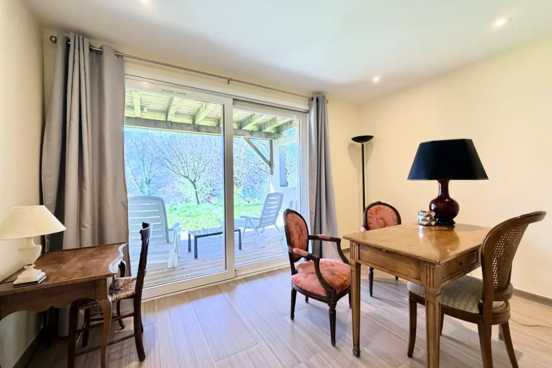 Grand T3 En Rez-de-jardin Tresserve