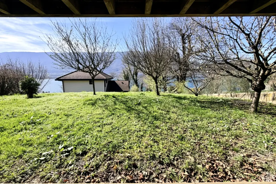 Grand T3 En Rez-de-jardin Tresserve
