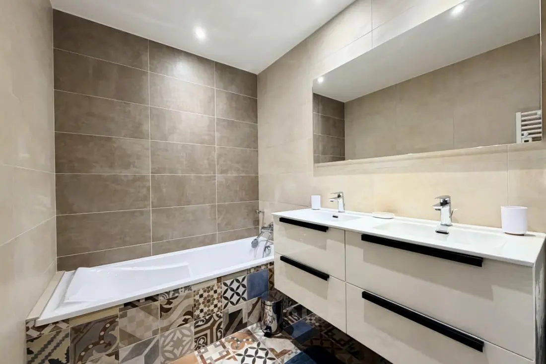 Grand T3 En Rez-de-jardin Tresserve