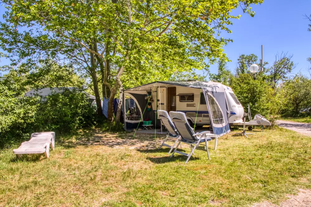 Flower Camping Les Rives de l'Aygues 3 étoiles★★★