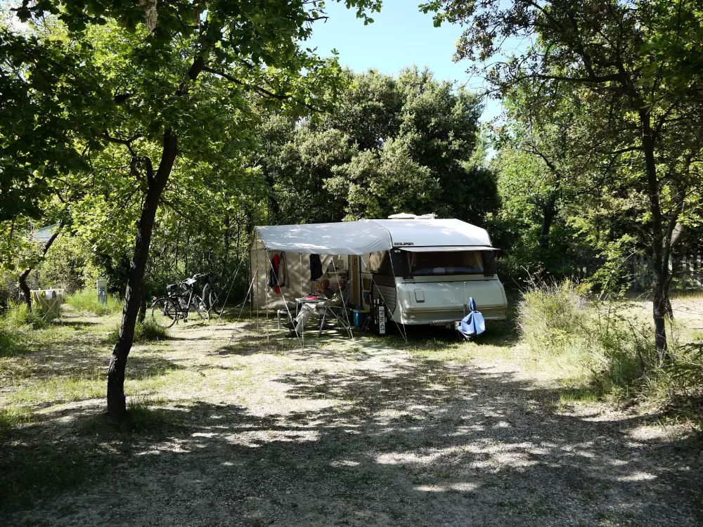 Flower Camping Les Rives de l'Aygues 3 étoiles★★★