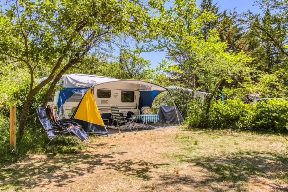 Flower Camping Les Rives de l'Aygues 3 étoiles★★★