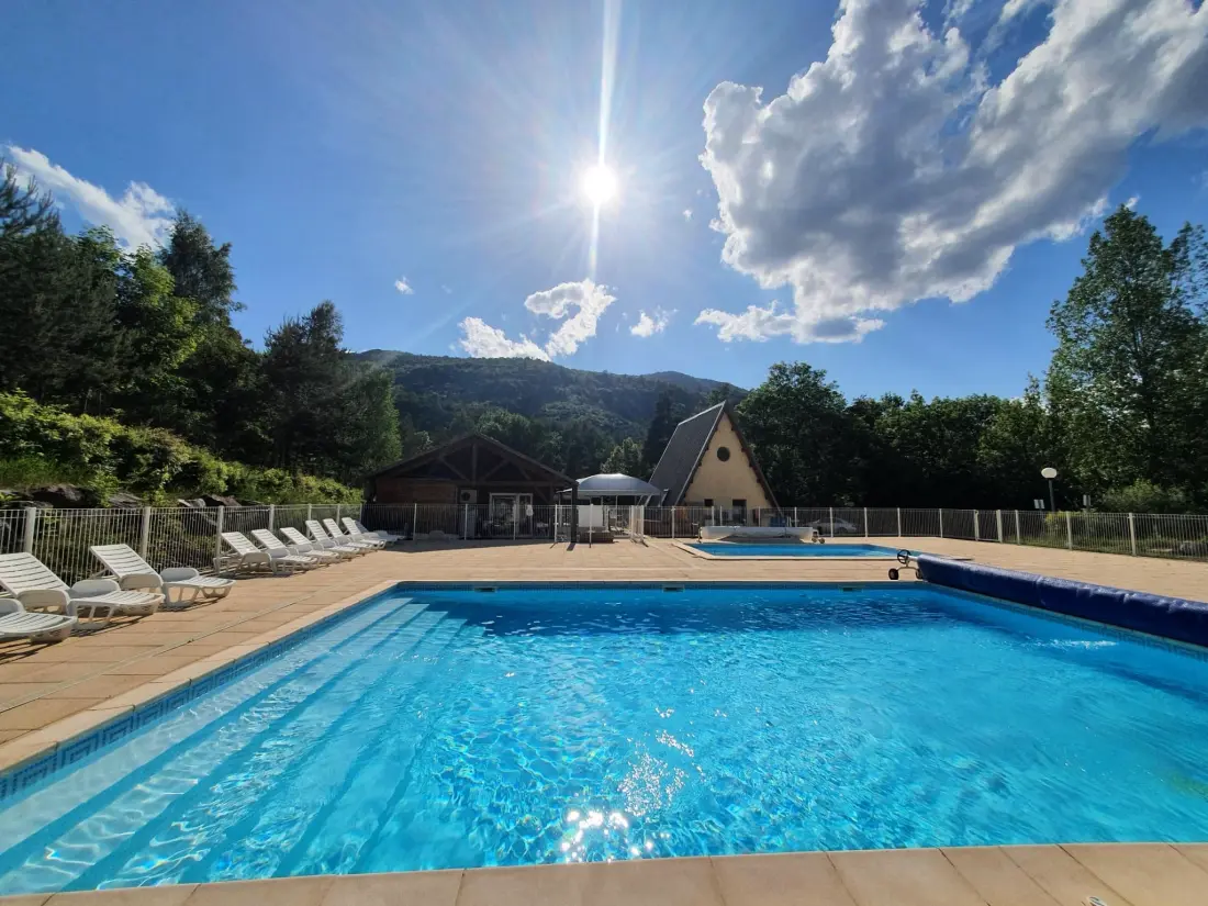 Camping La Pierre de l'Aigle 3 étoiles★★★