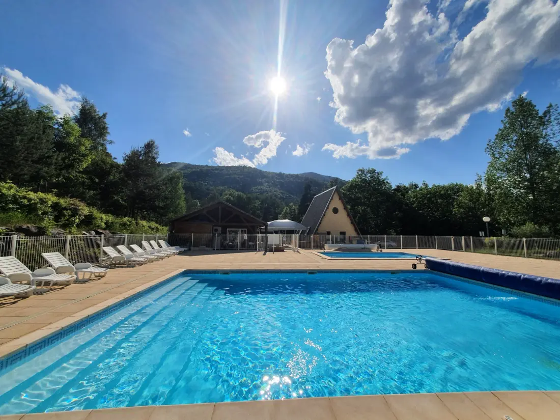 Camping La Pierre de l'Aigle 3 étoiles★★★