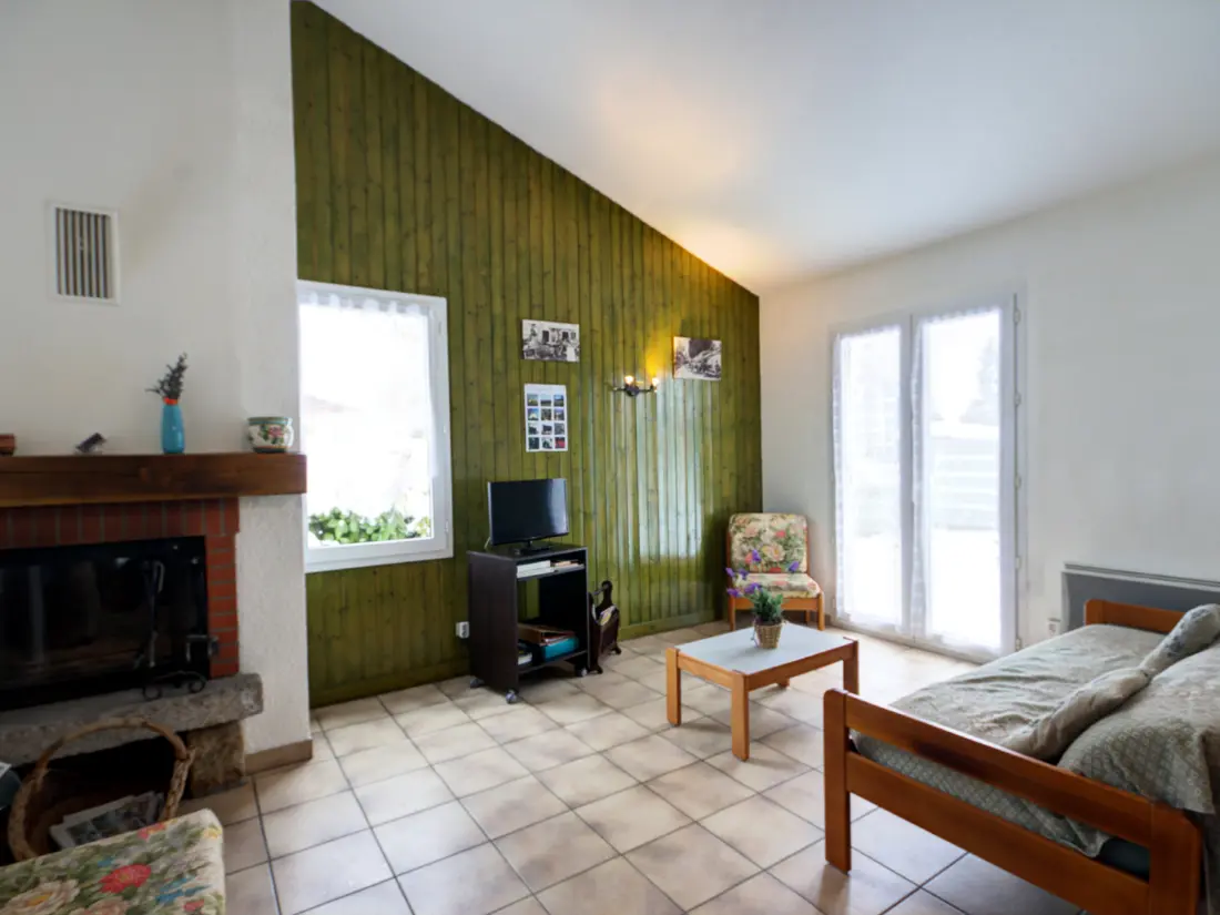 Maison de Vacances USSON-EN-FOREZ 3