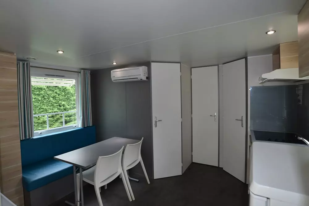 Camping La Rouvière Les Pins 3 étoiles★★★