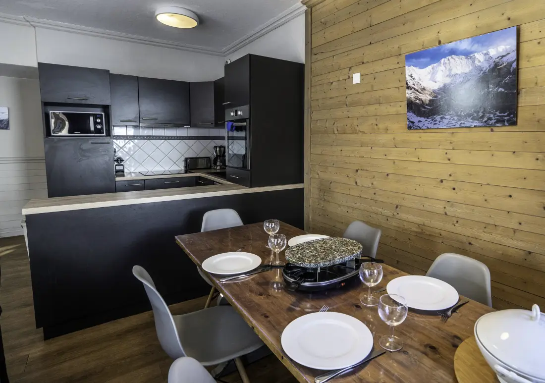 Chalet Alaska