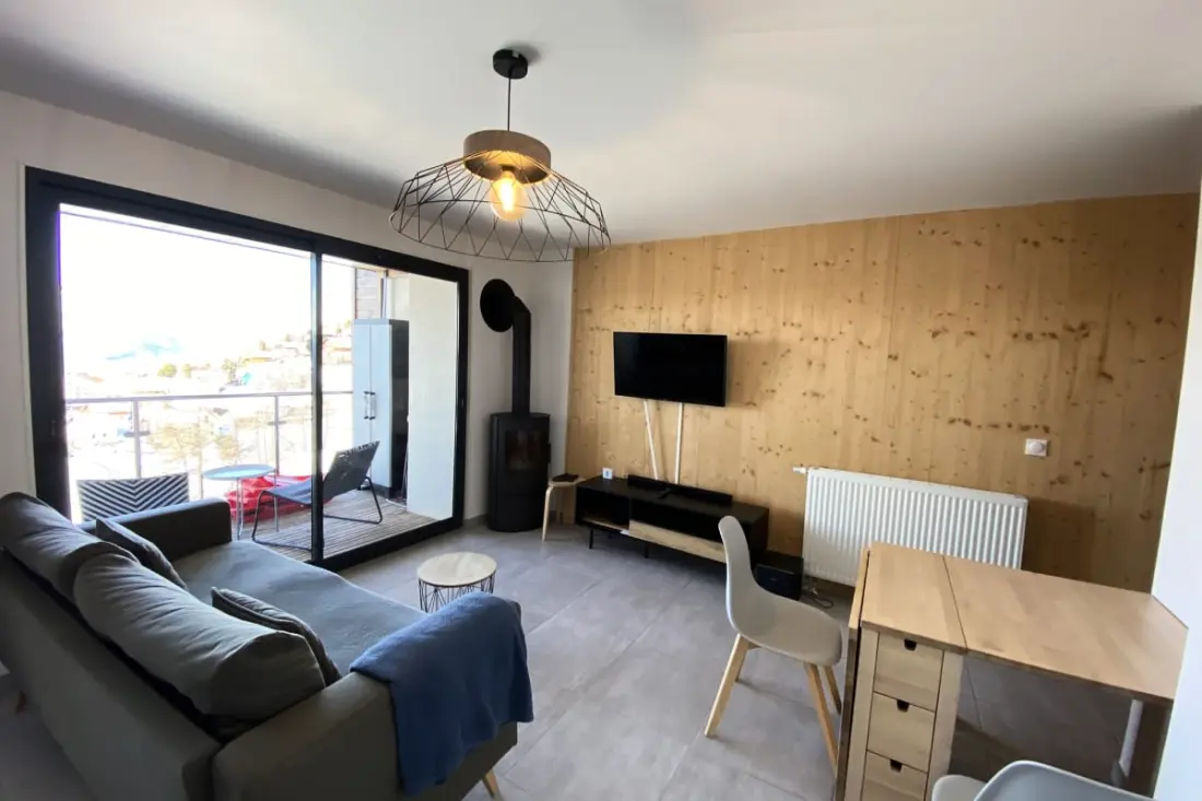 06ci : Bel Appartement T2 Avec Terrasse - Valberg