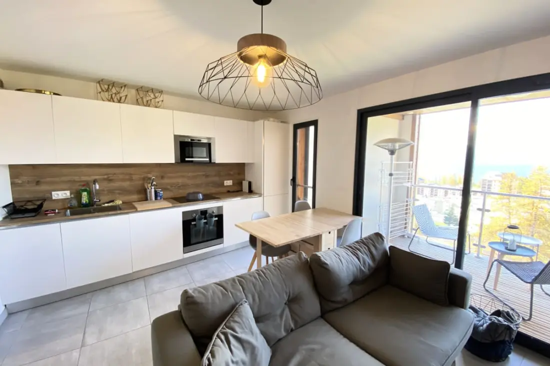 06ci : Bel Appartement T2 Avec Terrasse - Valberg