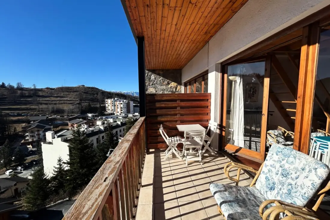 06cn : Appartement 6 à 10 Personnes Avec Terrasse