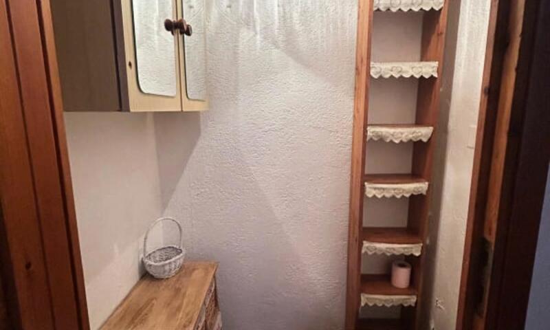 06cn : Appartement 8-10 Personnes Avec Terrasse - - Valberg - 11