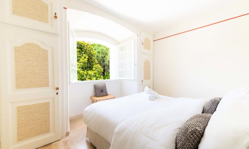 Résidence Villa 400m² Padel Piscine Volley - - Valbonne - 44
