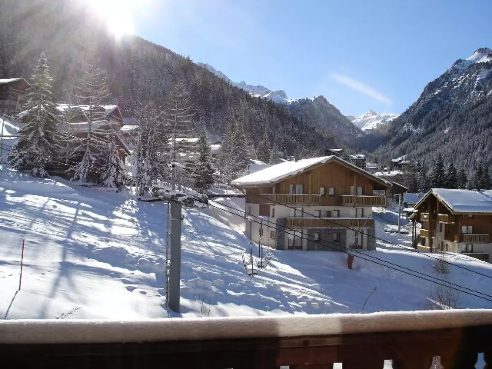 Chalet Club