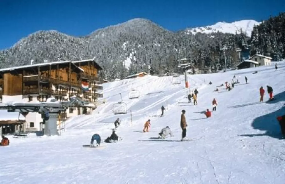 Chalet Club