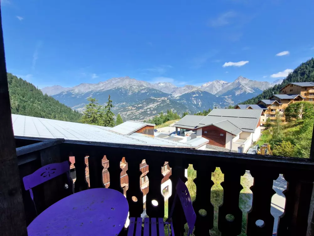 Chalet Club