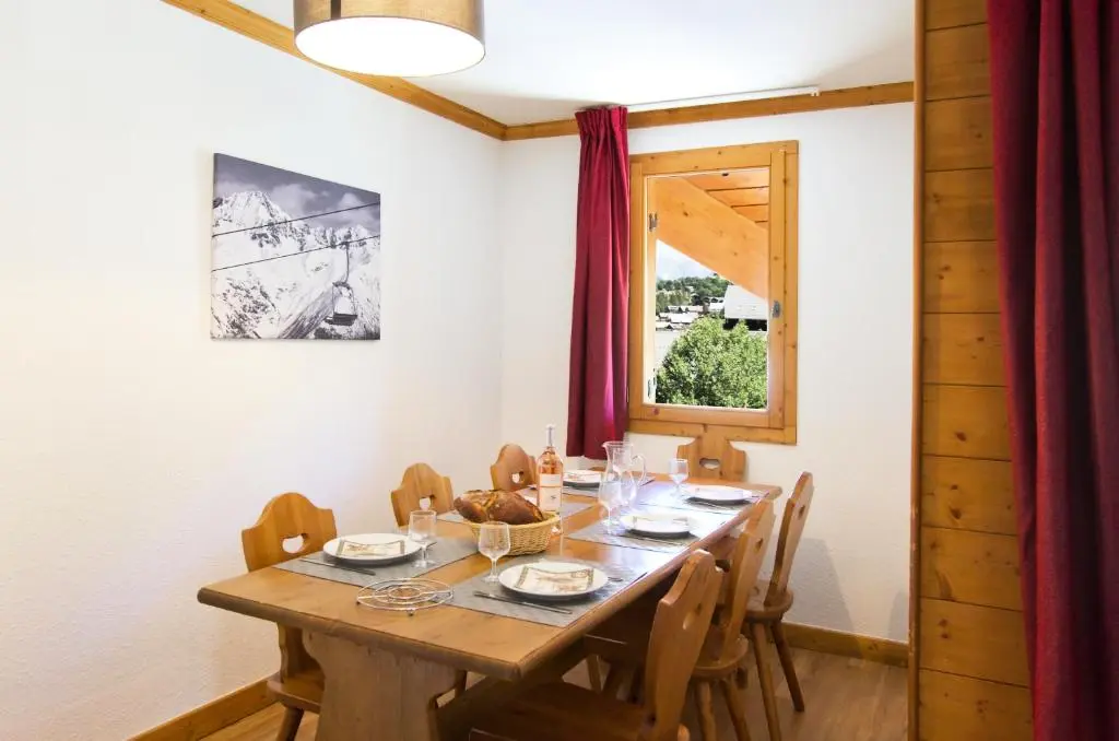 Résidence Odalys Le Hameau et Les Chalets de la Vallée d'Or 3 étoiles★★★