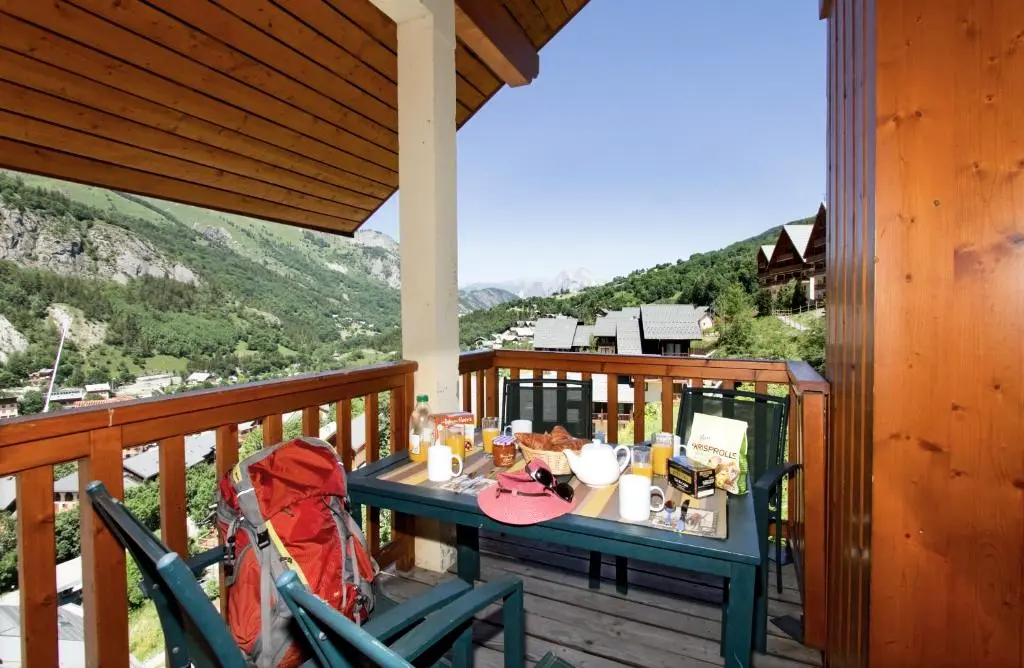 Résidence Odalys Le Hameau et Les Chalets de la Vallée d'Or 3 étoiles★★★