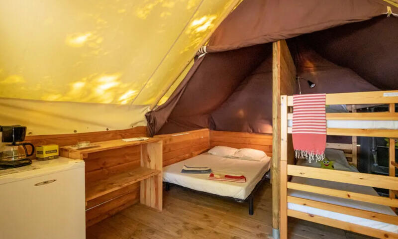Camping L'Arc en Ciel*** - Vallon-Pont-d'Arc - 32