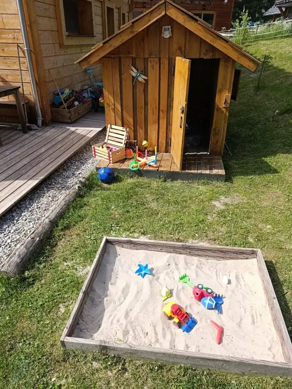 Chalet Familial 3 Chambres • Jardin 600 M² • Vars