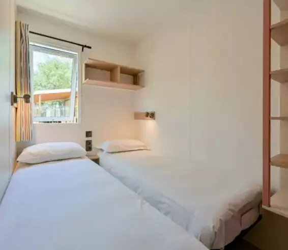 Camping Les Sablines - Vendres-Plage - 35